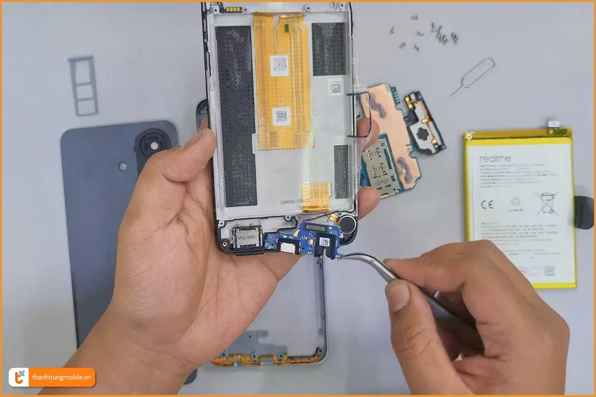 Quy trình thay chân sạc Realme Note 60X