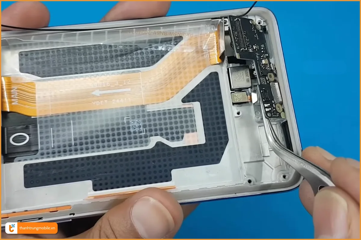 Quy trình thay chân sạc Redmi Note 14 Pro 5G
