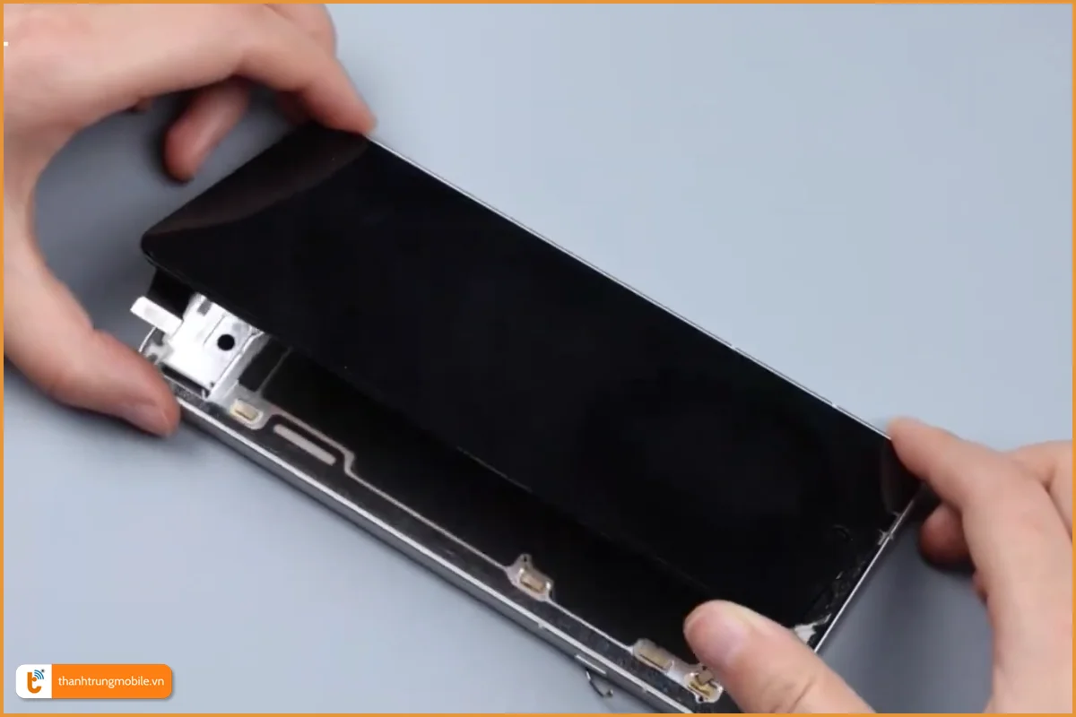Quy trình thay màn hình Oppo Find X8 Pro