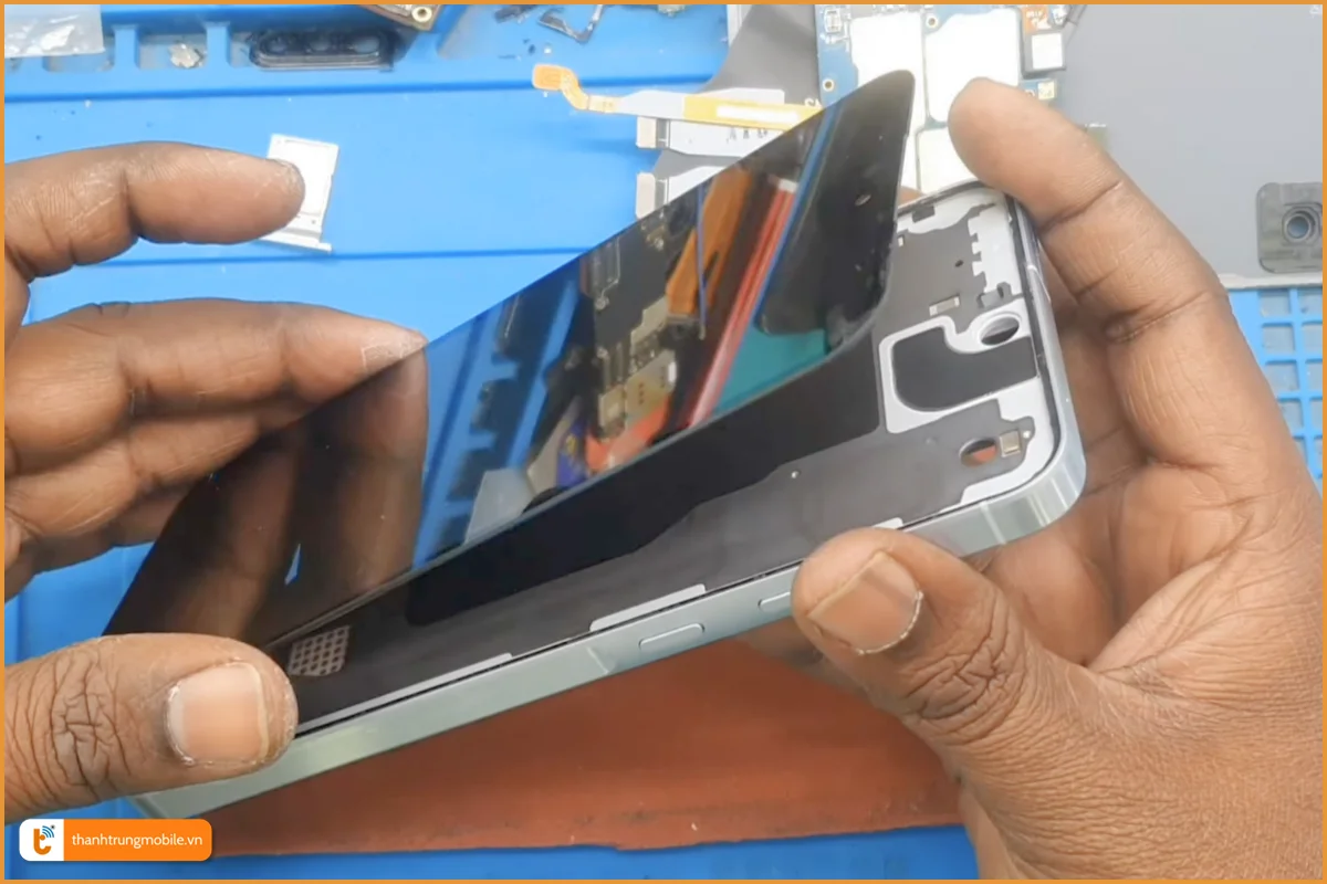 Quy trình thay màn hình Samsung Galaxy A56 5G