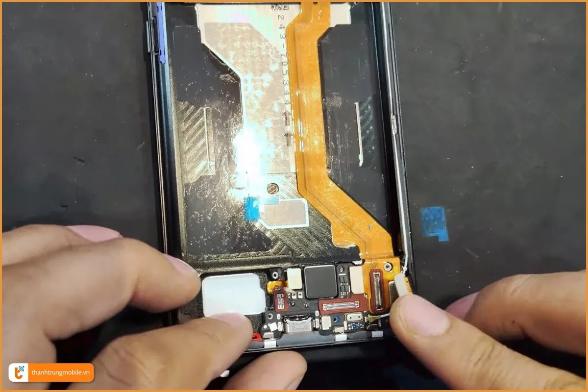 Quy trình thay màn hình Vivo X80