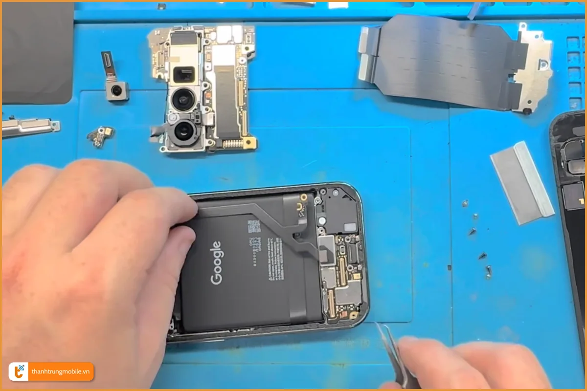 Quy trình thay pin Google Pixel 9 Pro