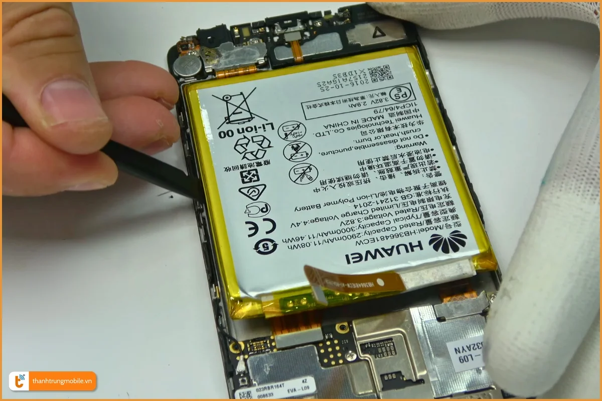 Quy trình thay pin Huawei P9
