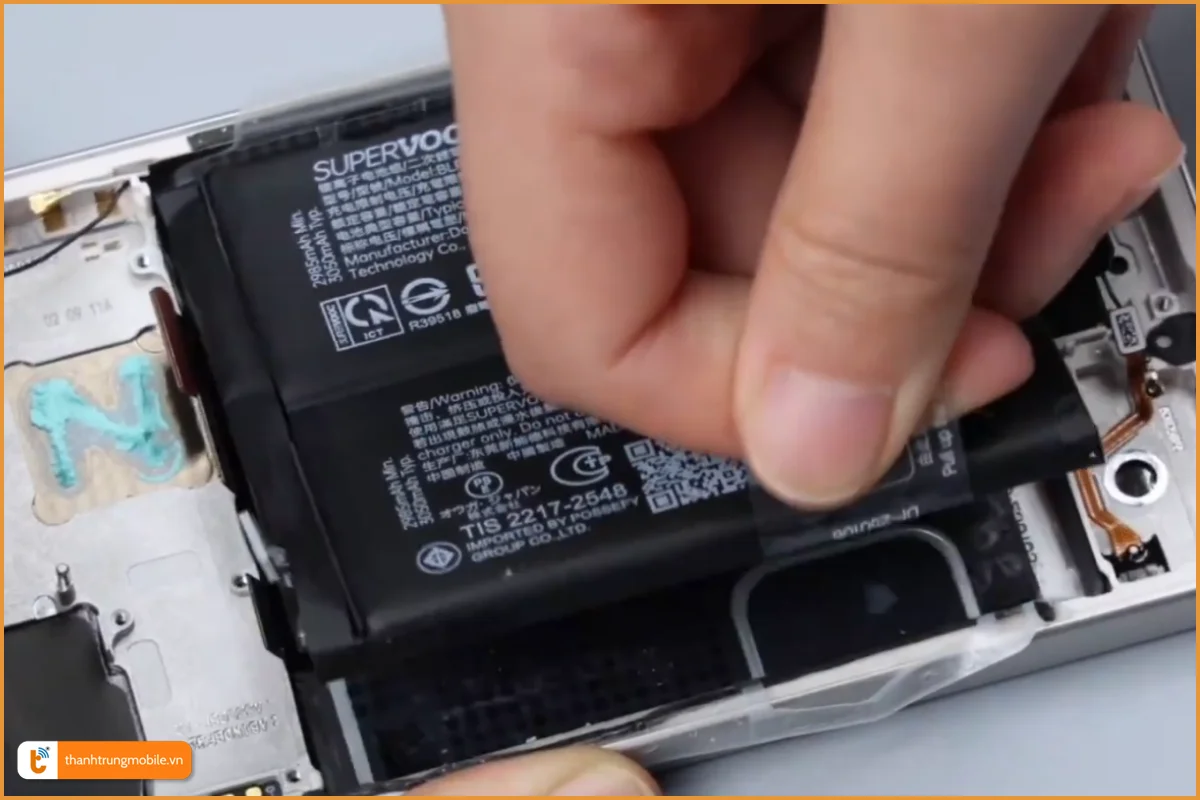 Quy trình thay pin Oppo Find X8 Pro