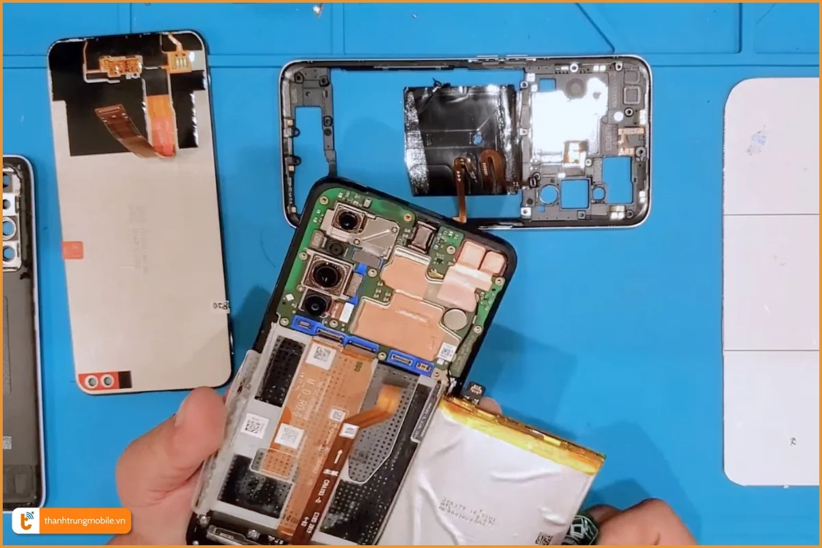 Quy trình thay pin Realme X3 SuperZoom