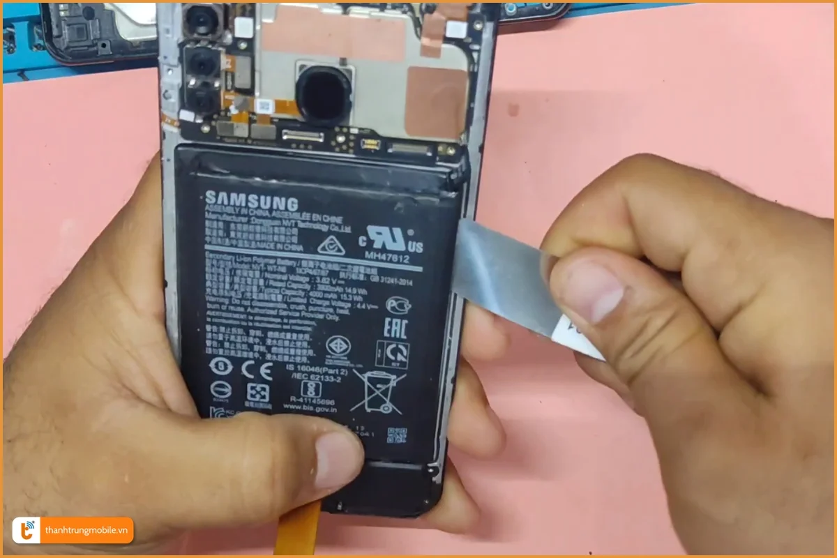 Quy trình Thay pin Samsung Galaxy A20s