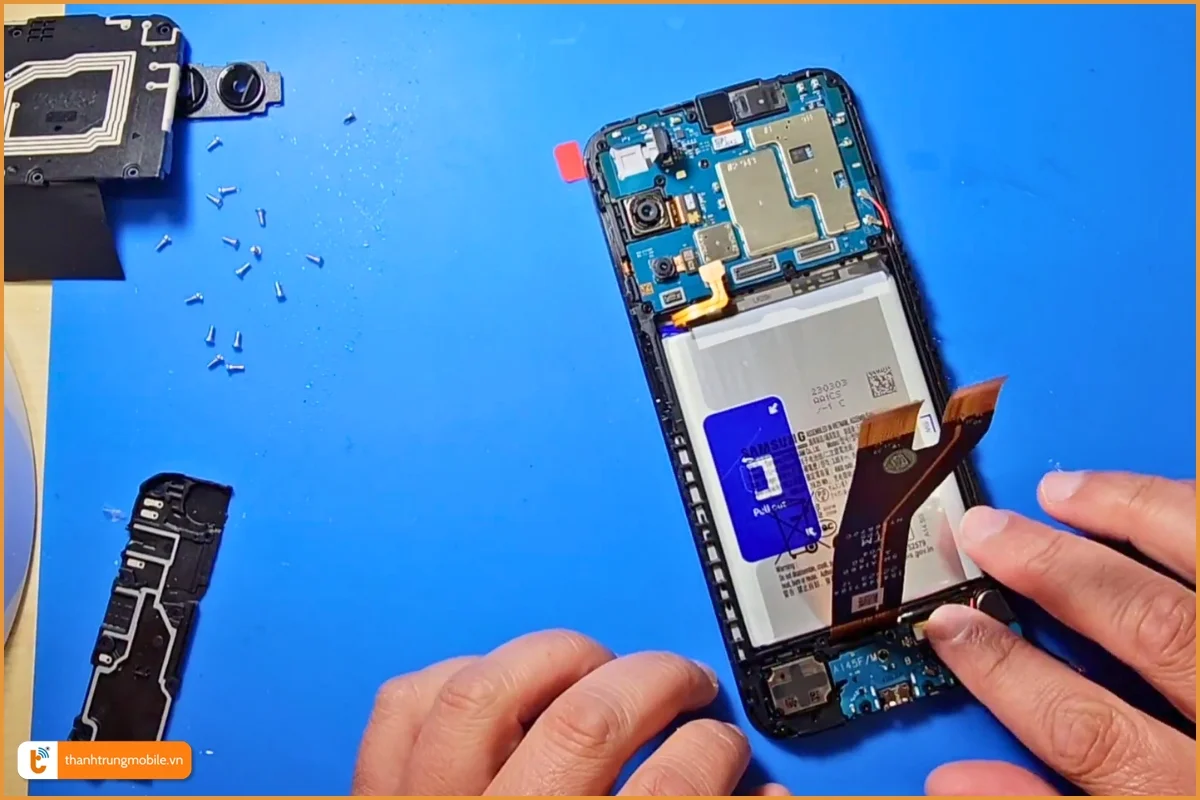 Quy trình thay pin Samsung Galaxy A24