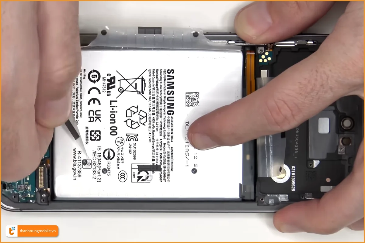 Quy trình thay pin Samsung Galaxy A56 5G