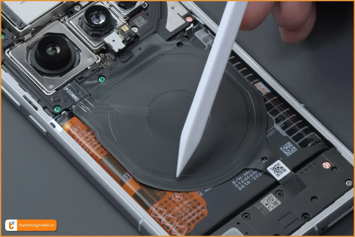 Quy trình thay pin Xiaomi 15 Ultra nhanh chóng