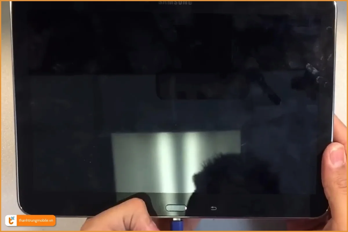 Samsung Galaxy Tab 4 sạc không tín hiệu