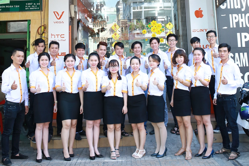 Đội ngũ nhân viên Thành Trung Mobile