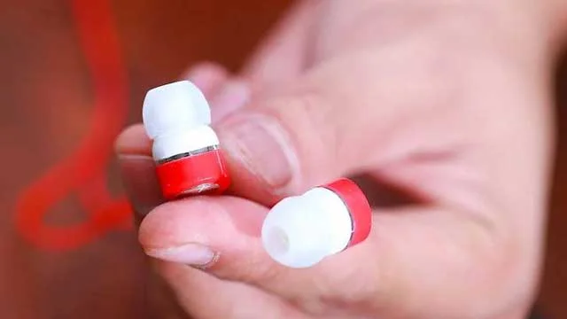 cach-sua-tai-nghe-bi-hu-mot-ben-3