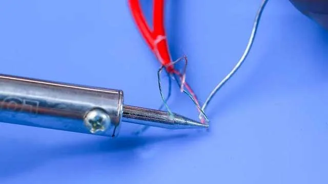 cach-sua-tai-nghe-bi-hu-mot-ben-10