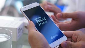 Cách xóa tài khoản Google trên Samsung Galaxy J7