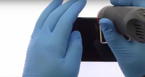 cach-thao-pin-samsung-j7-prime-4