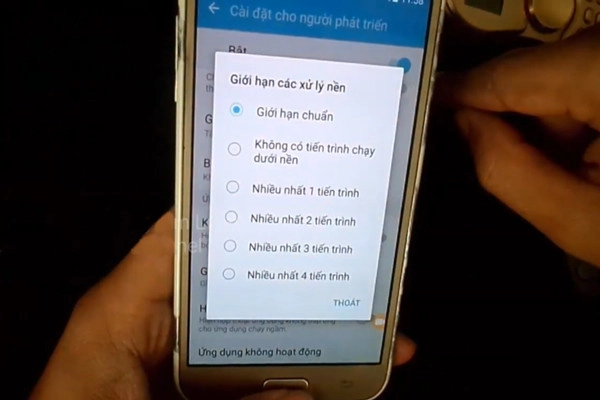 huong-dan-cac-cach-tat-lop-phu-man-hinh-don-gian-nhat-6