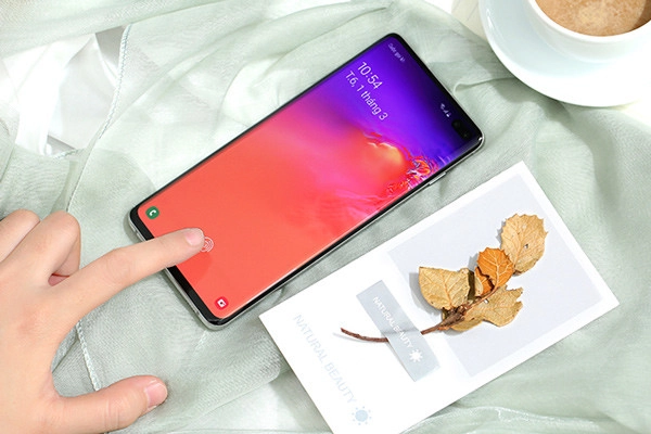 samsung-galaxy-s10-plus-pin-4100mah