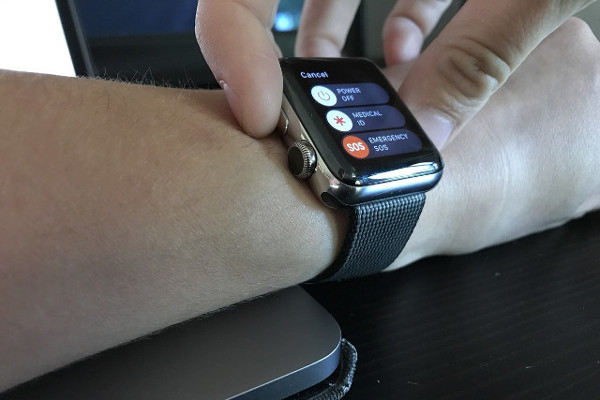 Cách tháo và vệ sinh dây đồng hồ Apple Watch đơn giản nhanh chóng 2