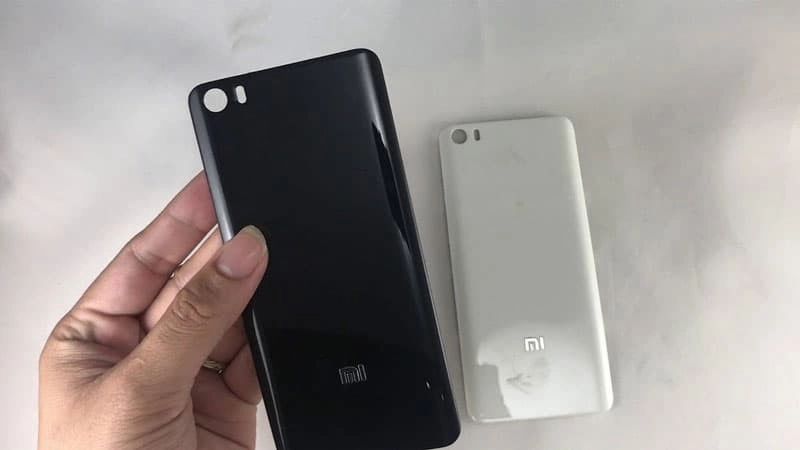 Thay nắp lưng Xiaomi Mi 5 giá rẻ, lấy liền tại TPHCM, Hà Nội