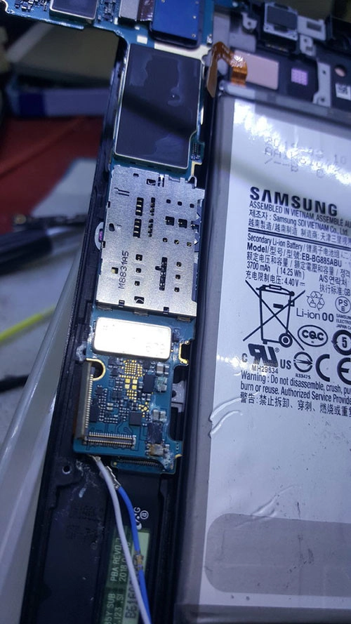 Dấu hiệu khiến Samsung A8 mất sóng