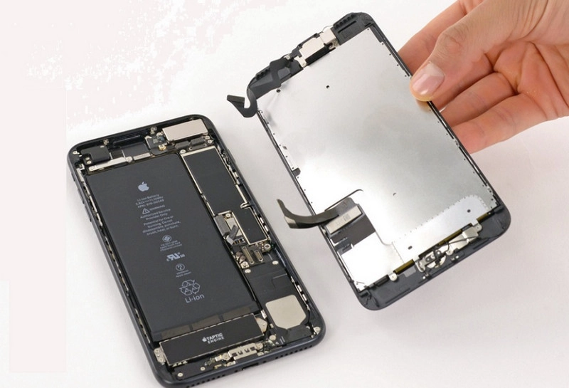sửa iPhone 7 Plus mất nguồn 2
