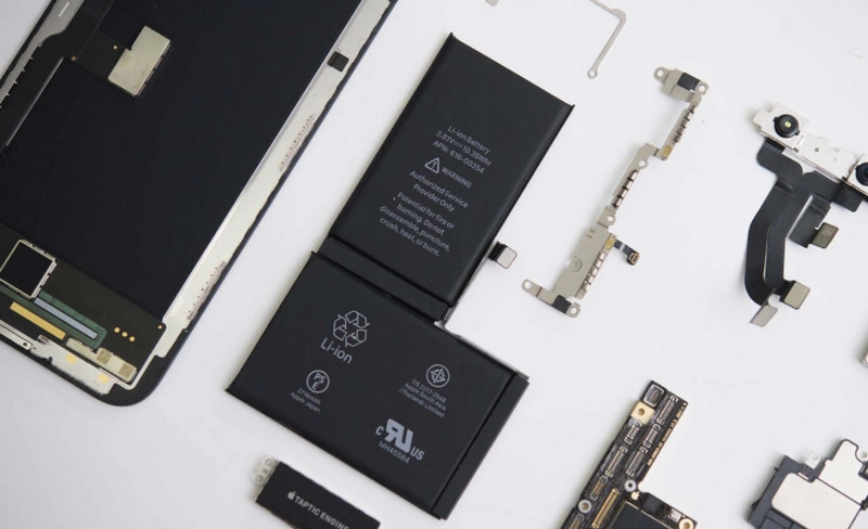 iPhone 11 Pro Max sạc không lên pin 1