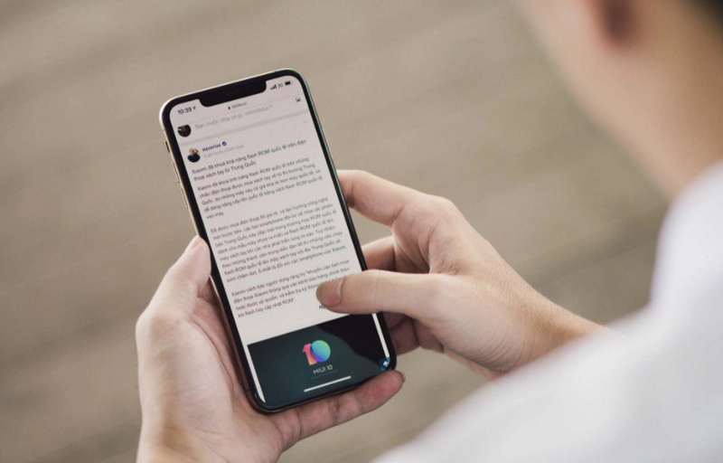 Iphone-xs-mau-het-pin