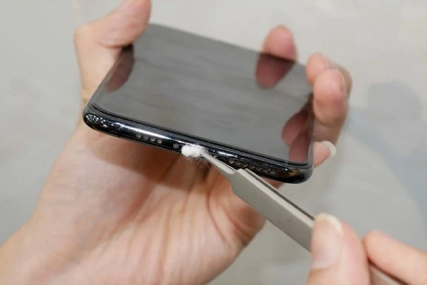 dien-thoai-samsung-khong-nhan-sac-5