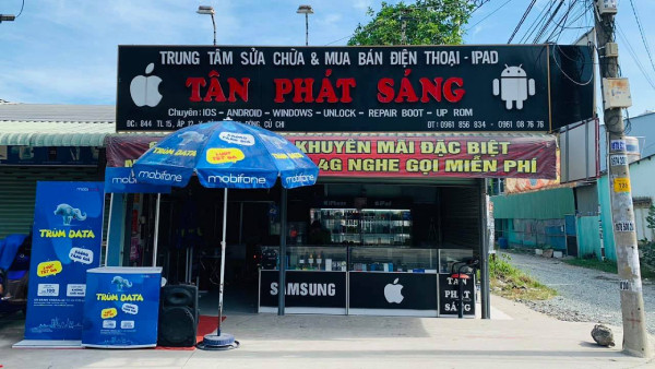 Cửa hàng điện thoại Tân Phát Sáng