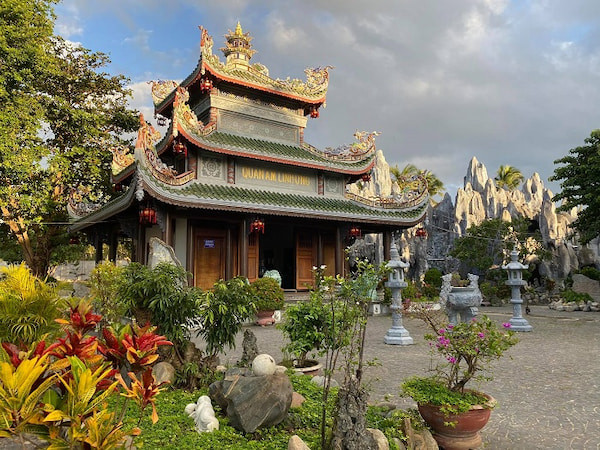 Cảnh quan chùa Thanh Lương