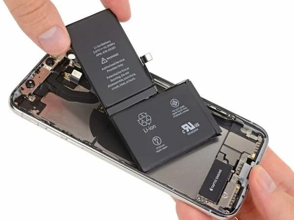 Thay pin iPhone 11 Pro, 11 Pro max giá bao nhiêu?