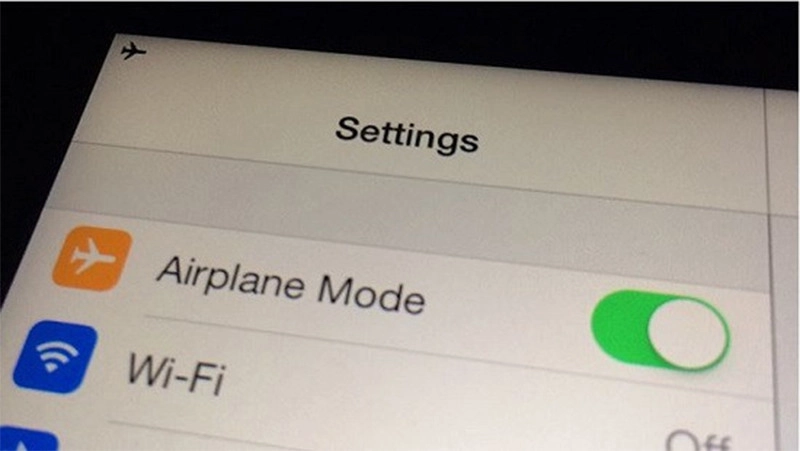 Kiểm tra chế độ máy bay trên iPhone 14 Pro