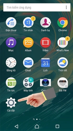 Vào Menu và chọn Cài đặt - Settings