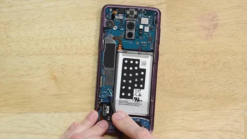 Dấu hiệu cần thay pin Samsung Galaxy S9, S9 Plus