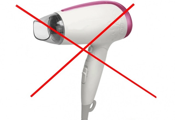 Không sử dụng sấy tóc sây khô iPhone rơi vào nước