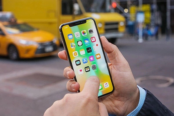 iPhone X bị liệt cảm ứng 1