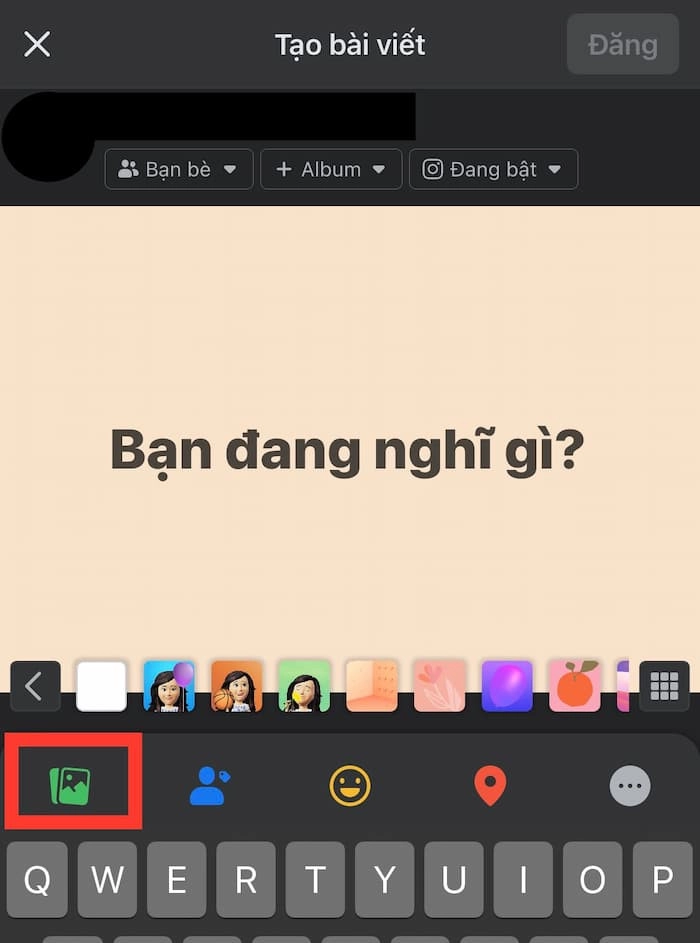 Màn hình đăng ảnh trên Facebook