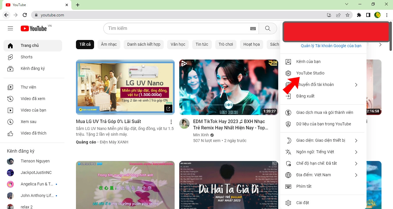 Chọn Youtube Studio