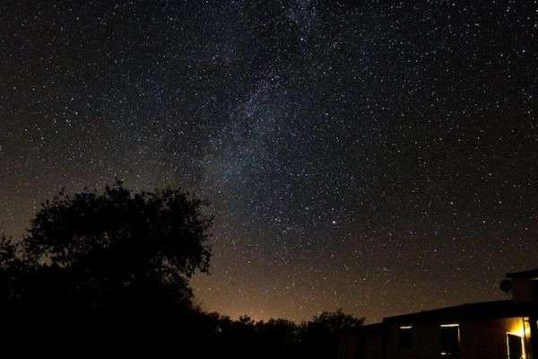 hình nền màu đen 30