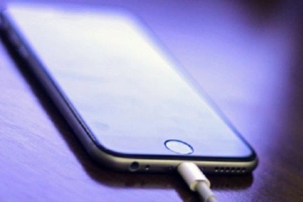 iPhone 7 Plus sạc mấy tiếng 1
