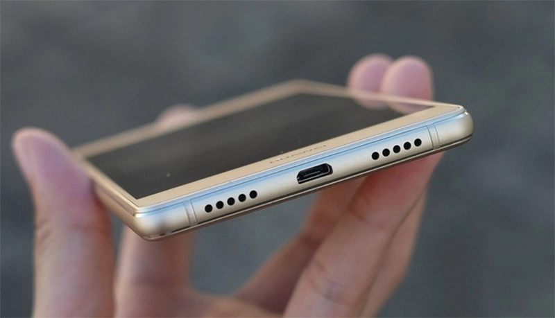 Vì sao chân sạc Honor 10 bị hư hỏng cần phải thay mới?