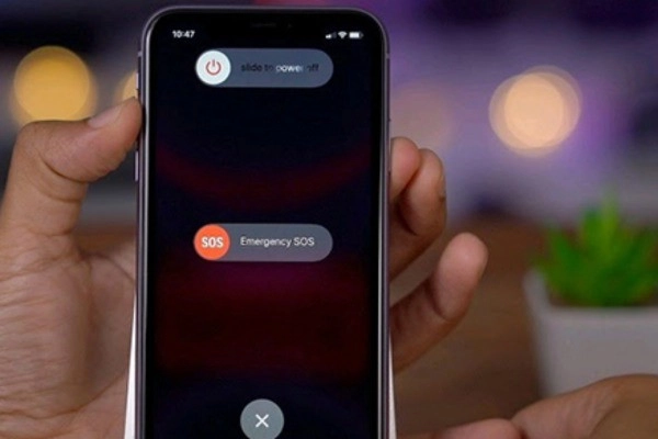 khởi động lại