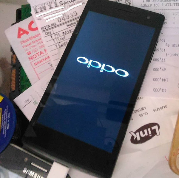 điện thoại OPPO bị treo Logo 1