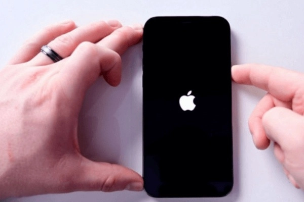 Khởi động lại