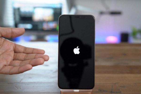 Khởi động lại