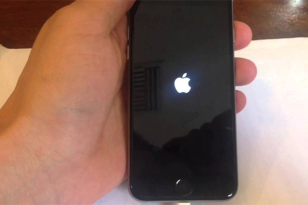 Khởi động lại