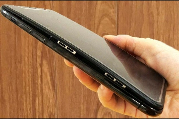 Rơi bị bung viền