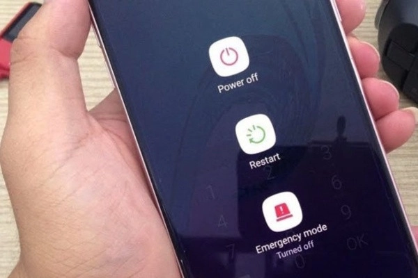 khởi động lại