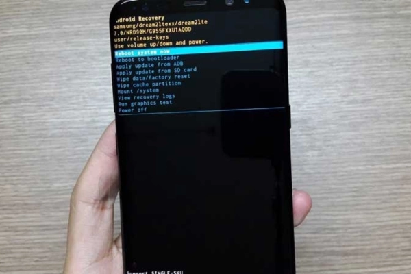 samsung j7 pro mất loa ngoài 2