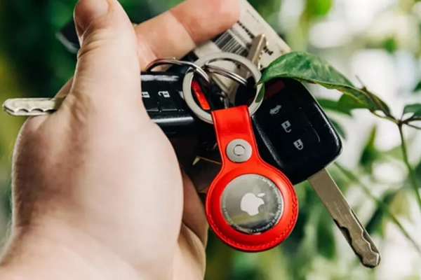 gắn airtag vào chìa khóa